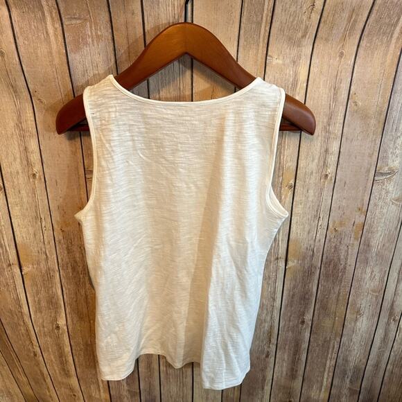 Chicos size 1 (women’s medium) tank top with button accent  nwt - Picture 5 of 5